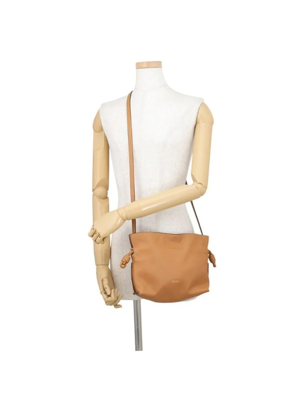 Loewe authenticated 121